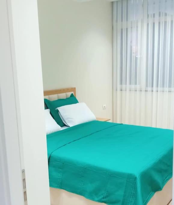Tirana Road Blloku Area Apartment Екстериор снимка