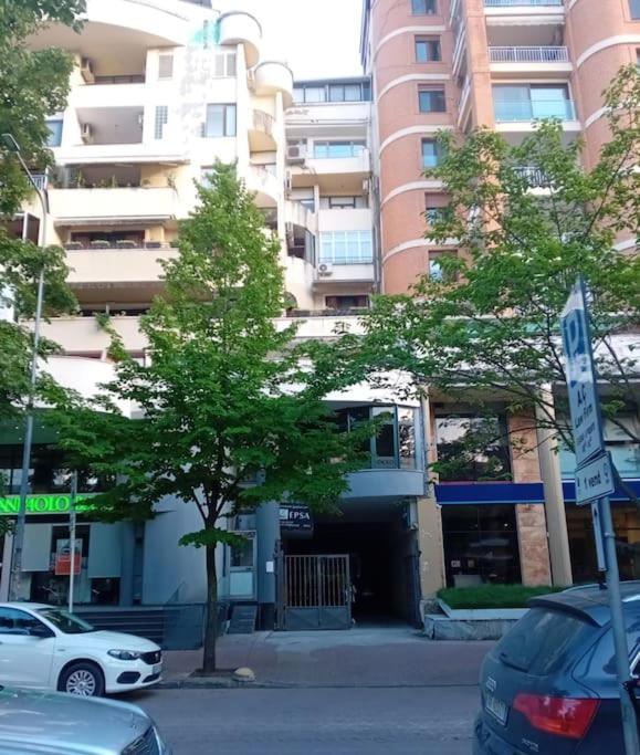 Tirana Road Blloku Area Apartment Екстериор снимка