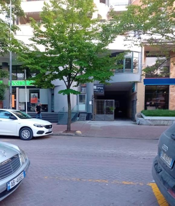Tirana Road Blloku Area Apartment Екстериор снимка