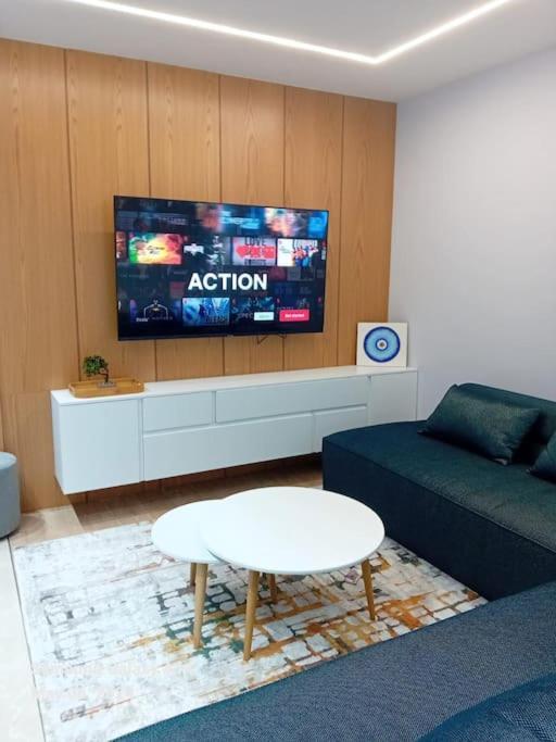 Tirana Road Blloku Area Apartment Екстериор снимка